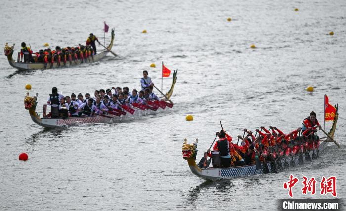 第十二届全国少数民族传统体育运动会龙舟赛开
